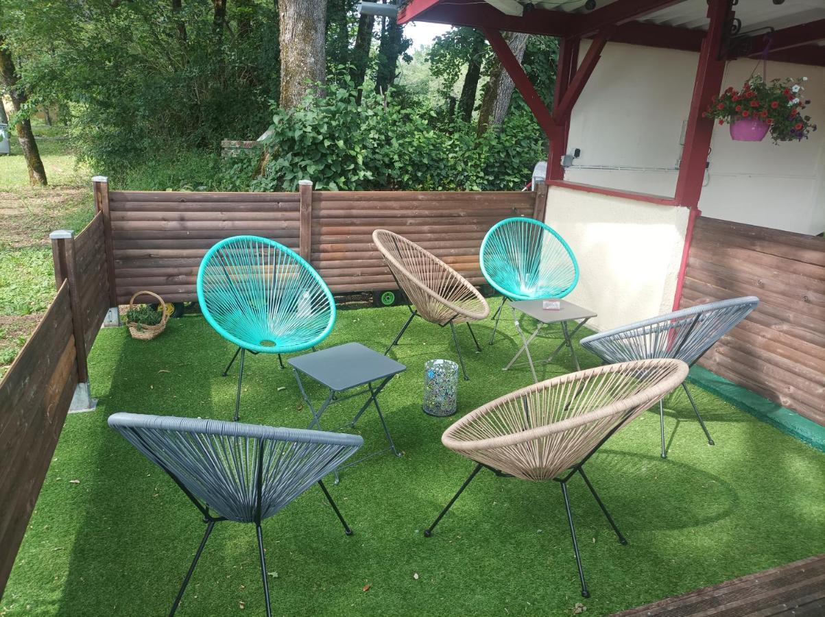 7-Gite-7 Personnes Au Coeur De La Nature /Piscine Saint-Aubin-de-Nabirat Extérieur photo